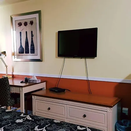 Budget Inn 2000-2