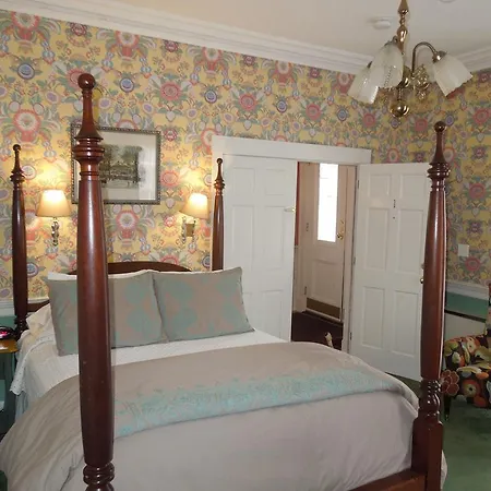 Mary Prentiss Inn-3