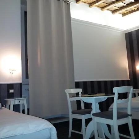 Navona Nice Room-2