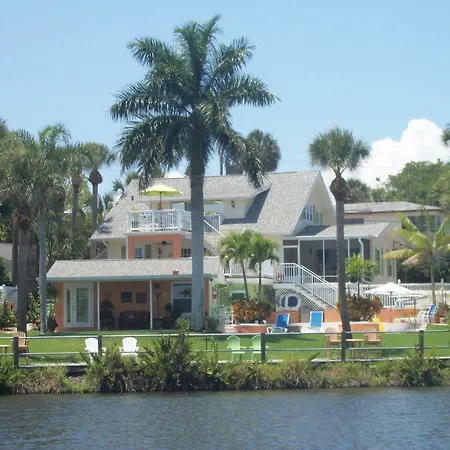 Crane Creek Inn Waterfront B&B-2