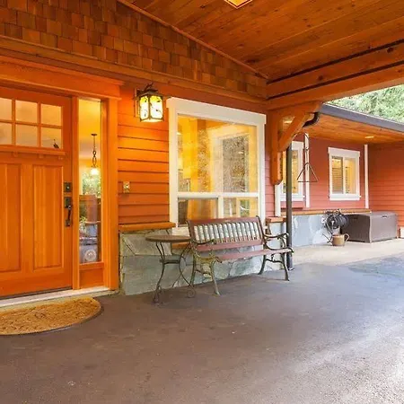 Creekside B & B-2