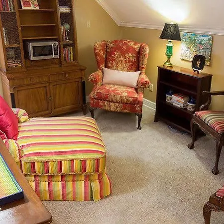 Fairfield Manor Bed And Breakfast-3