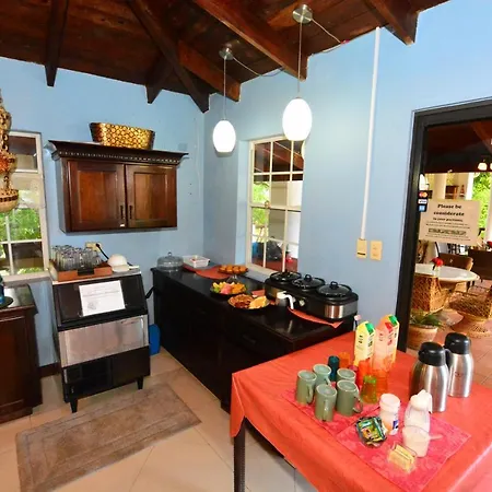 Caribbean Shores Bed & Breakfast-3