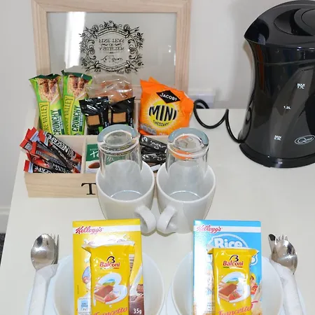 Annie'S Guest House-2