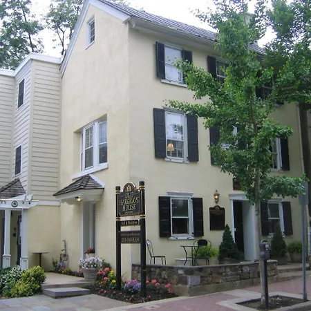 Hargrave House Bed And Breakfast-3