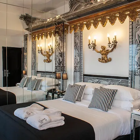 Teatro Boutique Rooms & Suites-3