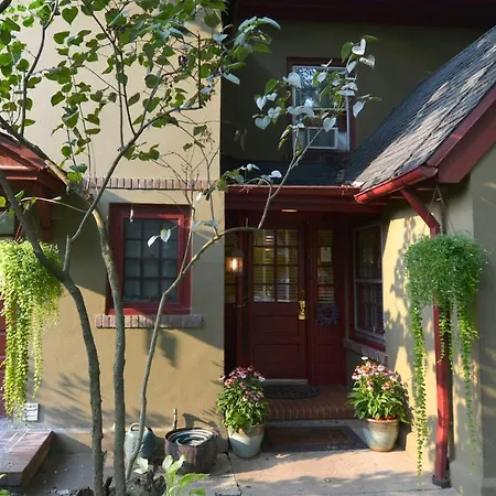The Lancaster Bed And Breakfast-3