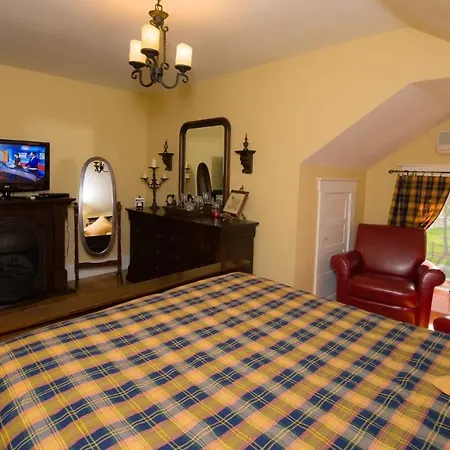 Talwood Manor B&B-2