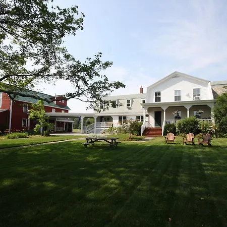 Maple Hill Farm Inn-3