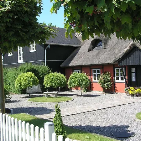 Lolland Bed & Breakfast-3