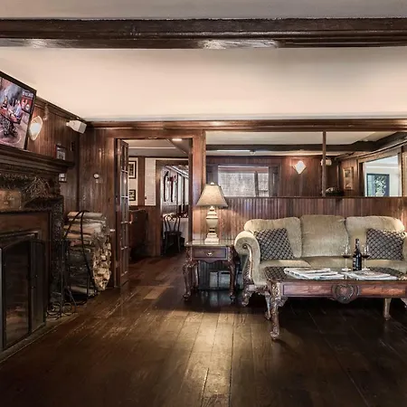The Huntting Inn-2