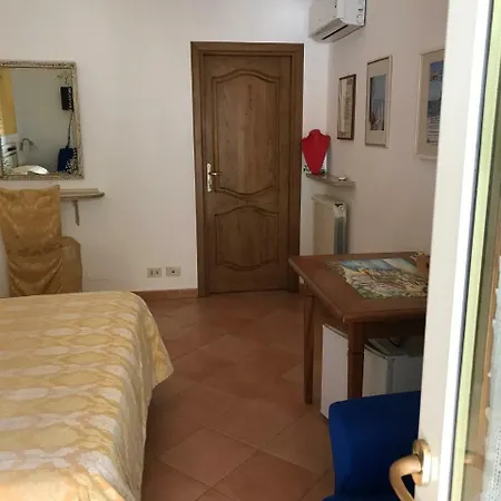 La Mammola-2