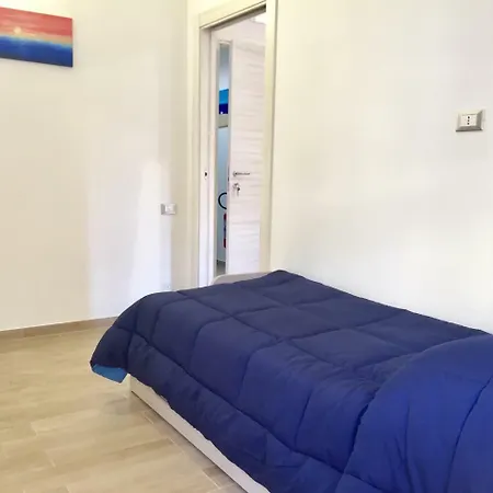 Il Viaggiatore Via Rimini Serapo-2