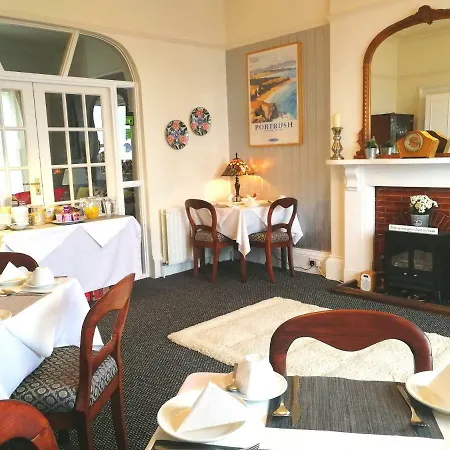 Malvern House-3