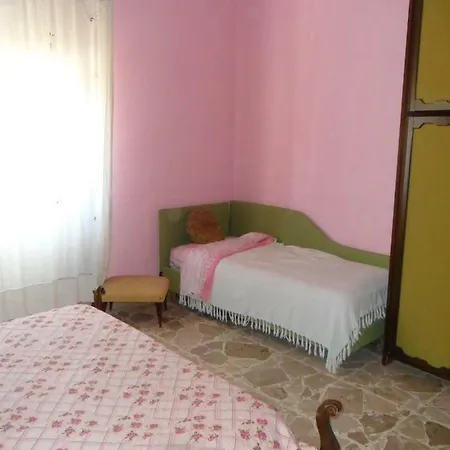 B&B Pinkhouse-3