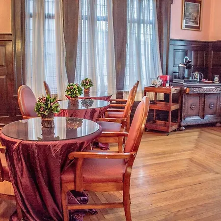 Historic Benner Mansion-3