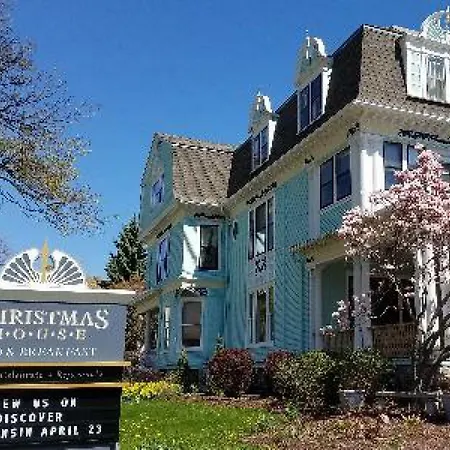 Christmas House Bed & Breakfast-3