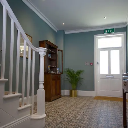 Moortown Lodge B&B-3
