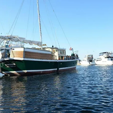 Wharfside Bed & Breakfast-2