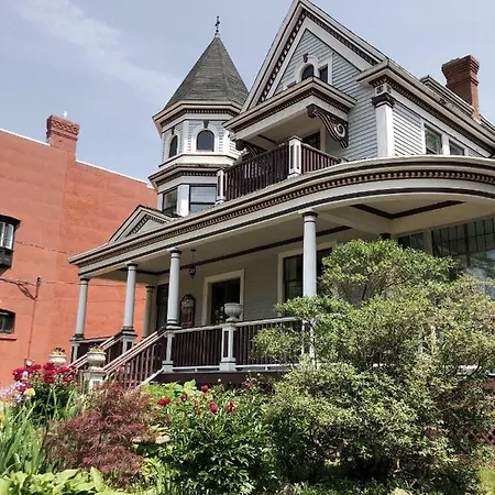 Mahogany Manor Bed & Breakfast-2