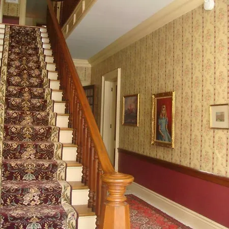 Antique Mansion B & B-3