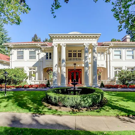 The Portland White House-3
