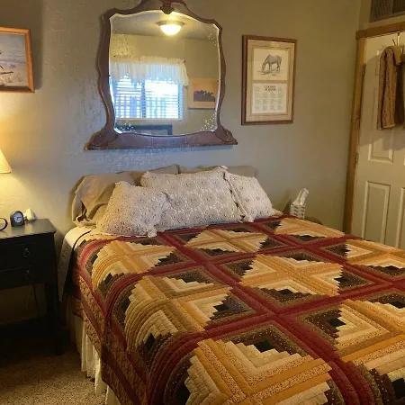 Zion'S Backyard Bed And Breakfast-2