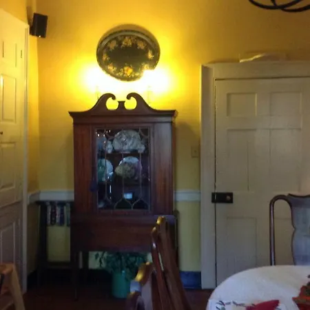 Scottwood Bed & Breakfast-3