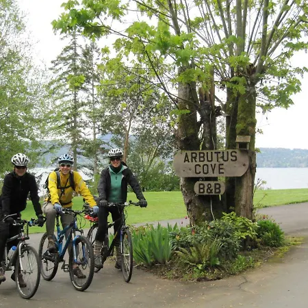 Arbutus Cove Guesthouse-3