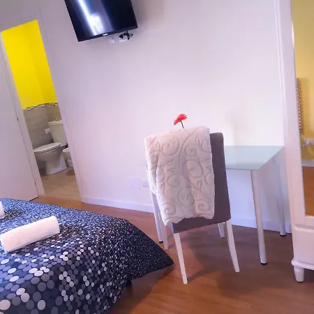 B&B Policlinico Gaspare Rodolico-2