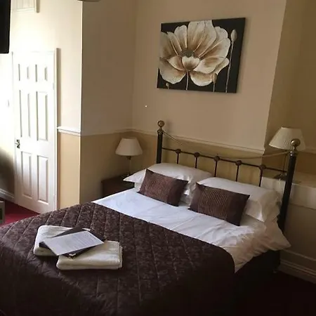 The Arches Guest House-3