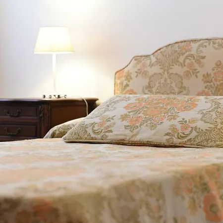 Le Due Corone Bed & Breakfast-3