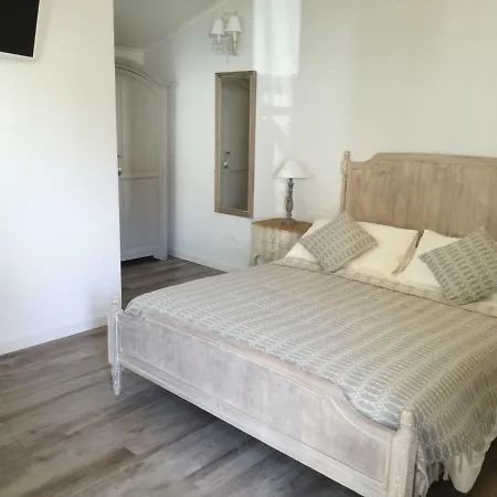 B&B Nadine Forlì - boutique eco stay con parcheggio gratuito-2