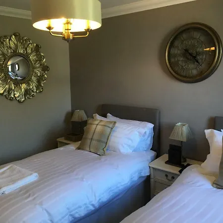 The Huntingdon-2
