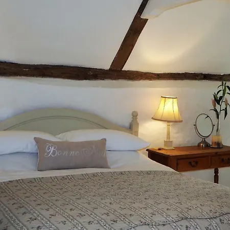 Nightingale Cottage Bed And Breakfast-2