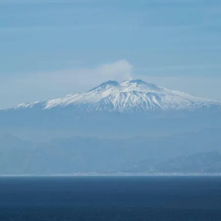 Il Tuo Letto Sullo Stretto-2