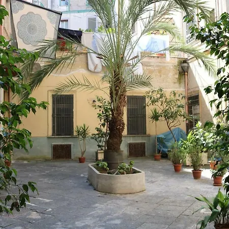 B&B Garibaldi Station-2