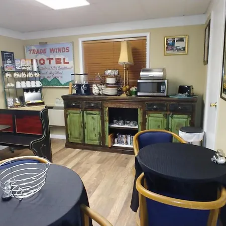Tradewinds Lodging-2
