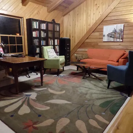 Creekside Paradise Bed And Breakfast-3