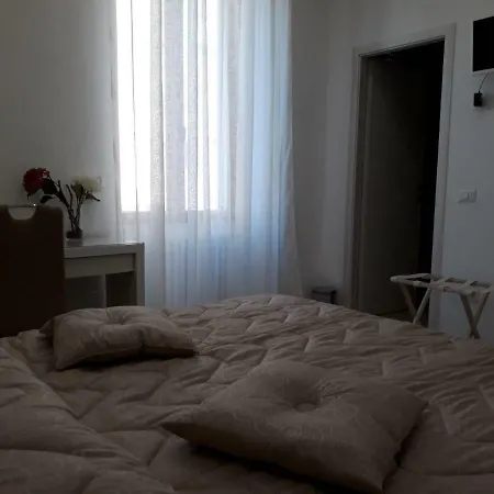Rosa Del Salento-2