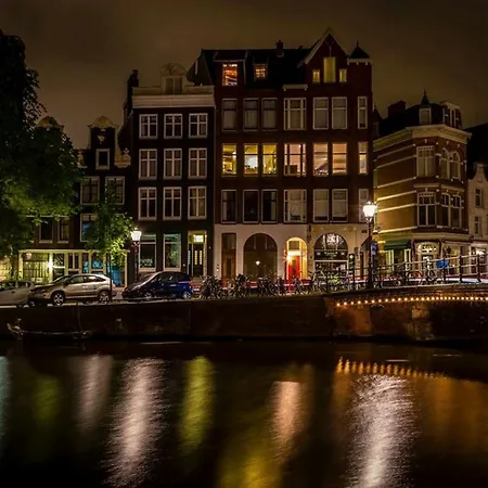 Canal View B&B Amsterdam-3