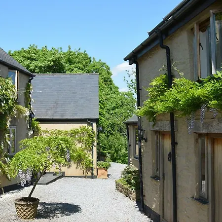 Kerswell Farmhouse-2