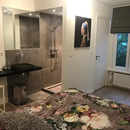 B&B Midtown Amsterdam-2