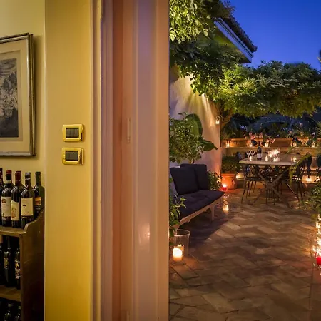 Episcopo Lipinsky Luxury Suites-2
