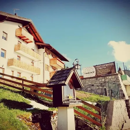 Wanderlust B&B-2