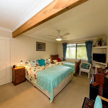 Broadwater Bed And Breakfast-3