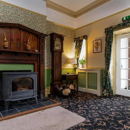 Crown Lodge-3