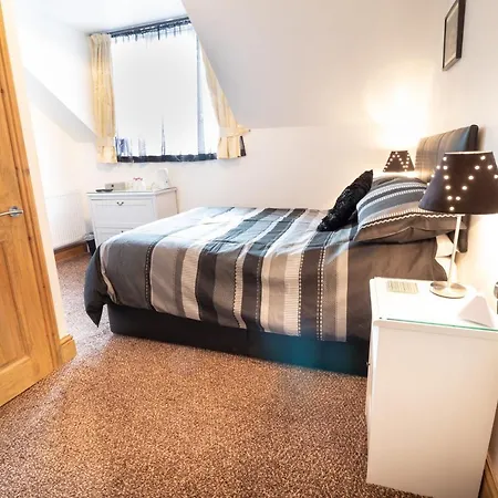 Ashford House Guest House-3
