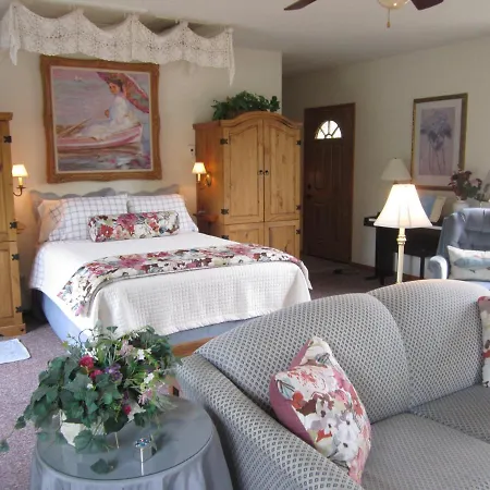 Lark Landing-3