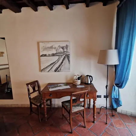 Angolo Del Poeta-2